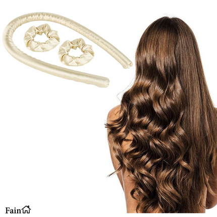 Heatless curls set beige met het resultaat van een vrouw